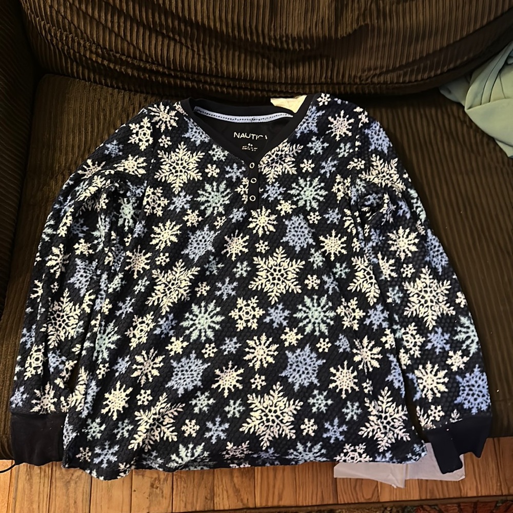 Nautica Snow Flake Pajama Set